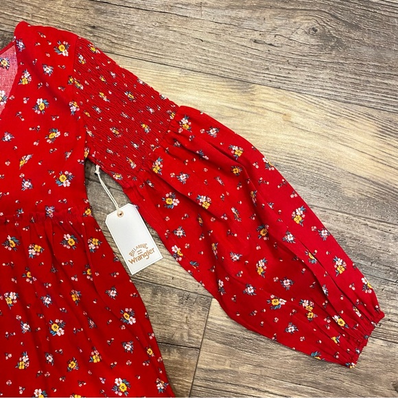 Billabong x Wrangler Falling for You Floral V-Neck Red Long Sleeve Mini Dress - Picture 11 of 16